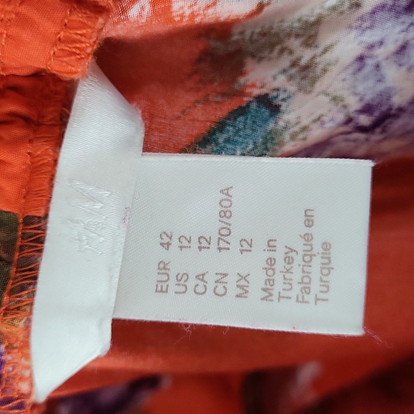 H&M Floral Ruffle Shorts, Women's Size 12 - Picture 5 of 6